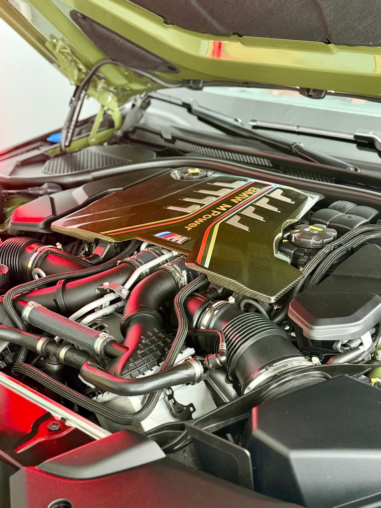 Двигател на BMW след детайлинг